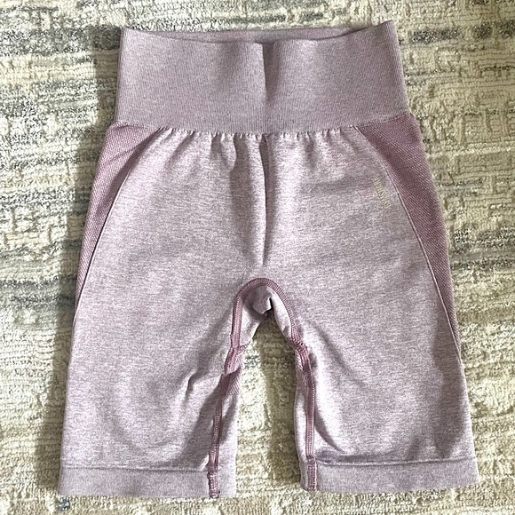 GYMSHARK BIKER SHORTS - Picture 1 of 2